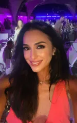Dance taking a selfie while out at a shisha bar 