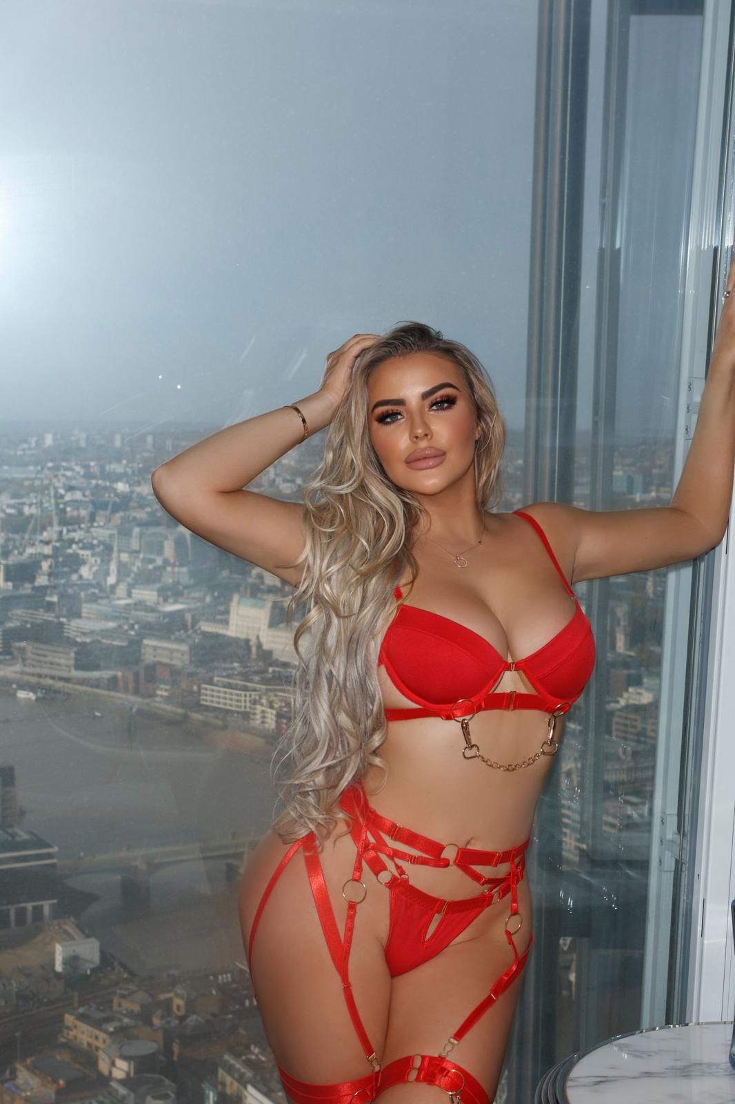 9248EA54-AA16-41D7-9A90-54E9271B751A-min