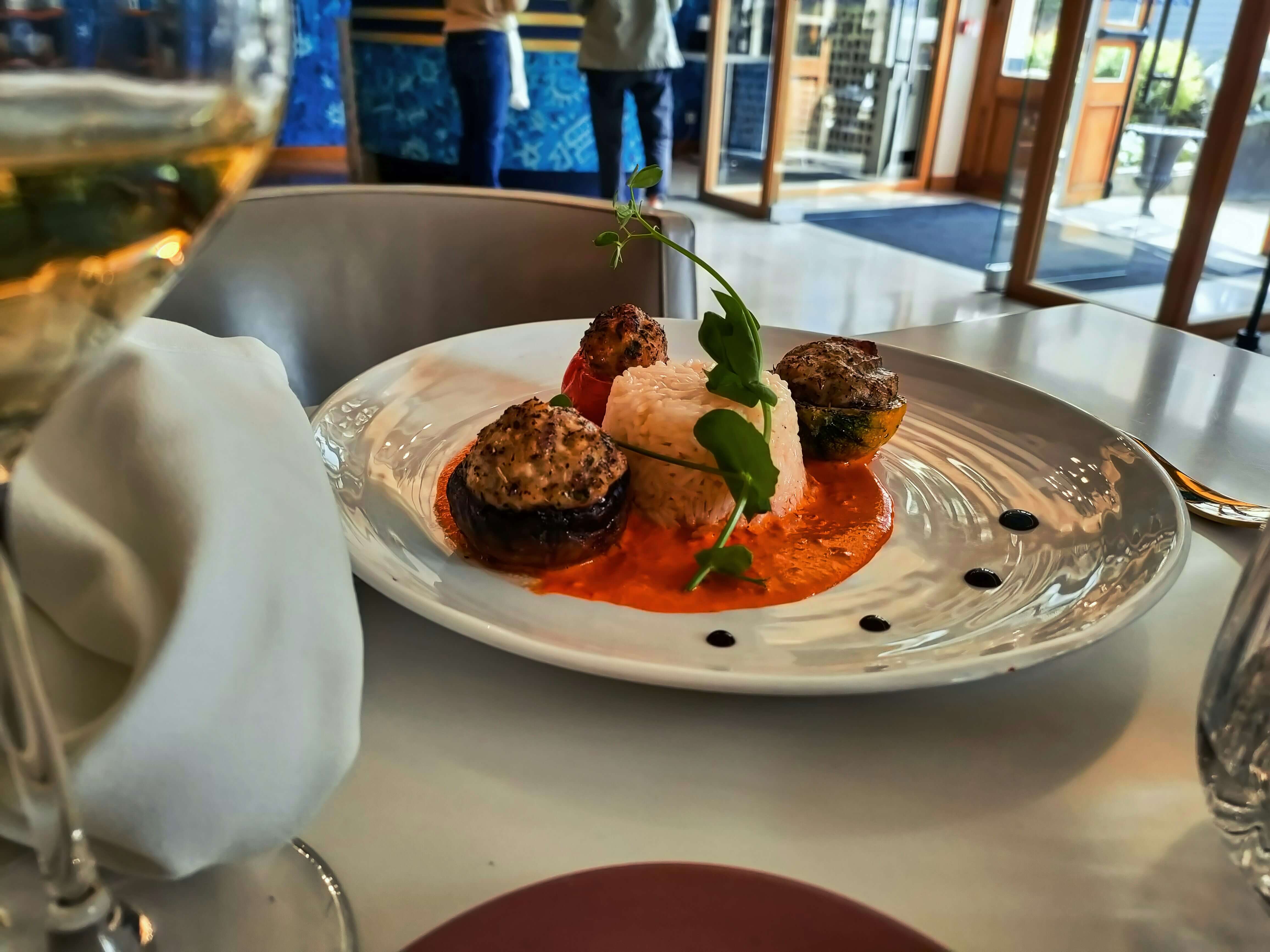 6968fff23eb26_jean-luc-picard-yXsJ32zC3bw-unsplash (1)