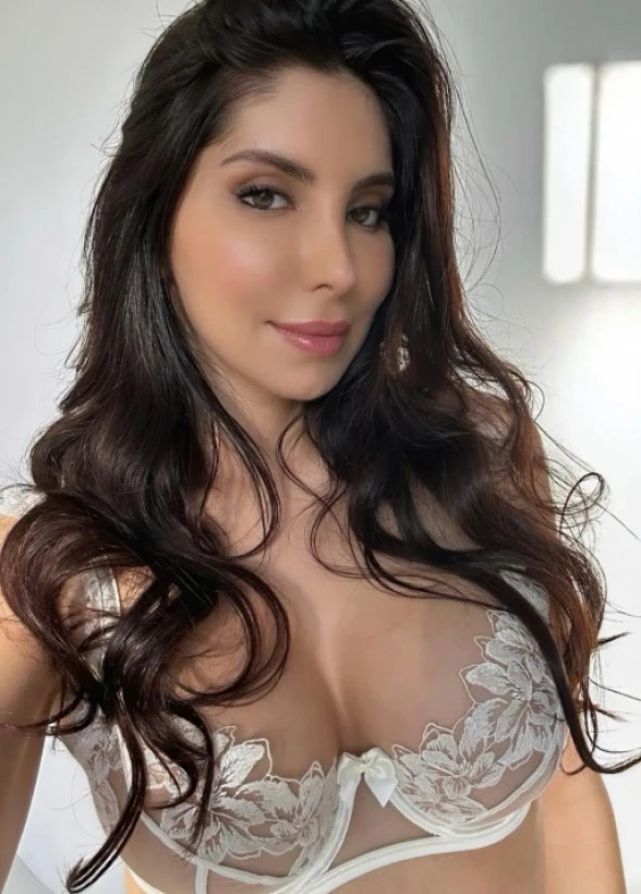Leona